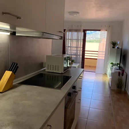 In Cristianos Wifi * ארונה